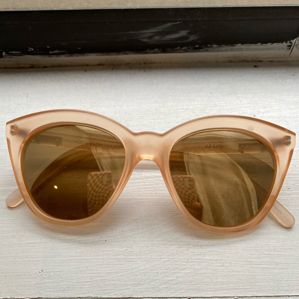 LE SPECS HALF🌛 MOON MAGIC